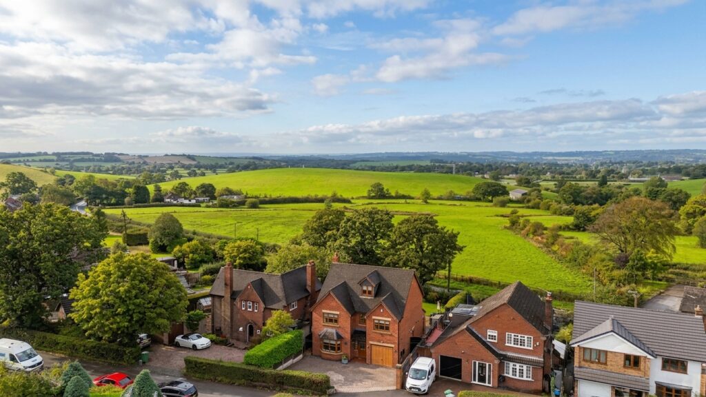 Leadendale Lane, Rough Close, ST3