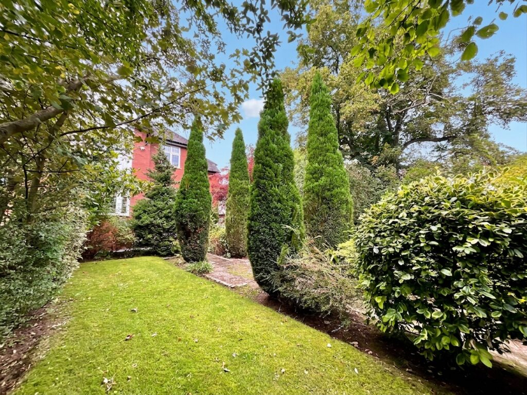 Abbots Way, Newcastle, ST5