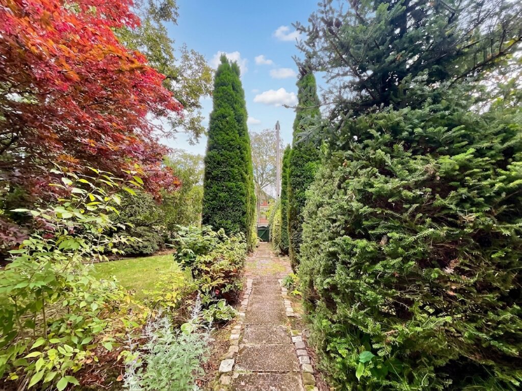 Abbots Way, Newcastle, ST5