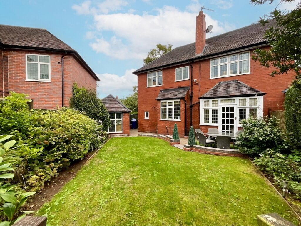 Abbots Way, Newcastle, ST5