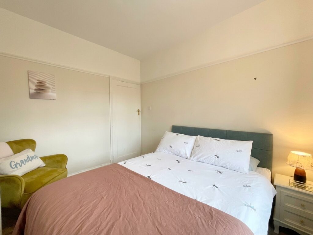 Abbots Way, Newcastle, ST5