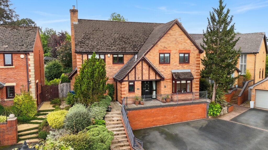 Rowley Hall Drive, Stafford, ST17