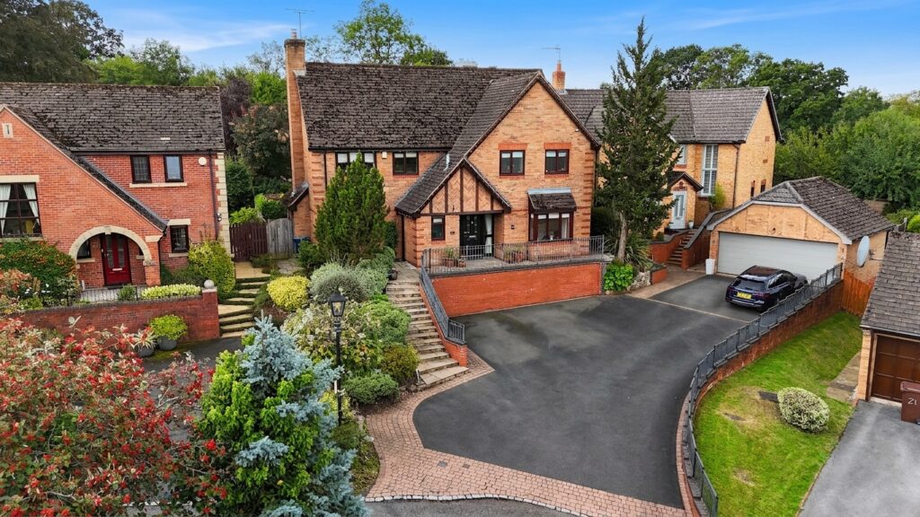Rowley Hall Drive, Stafford, ST17