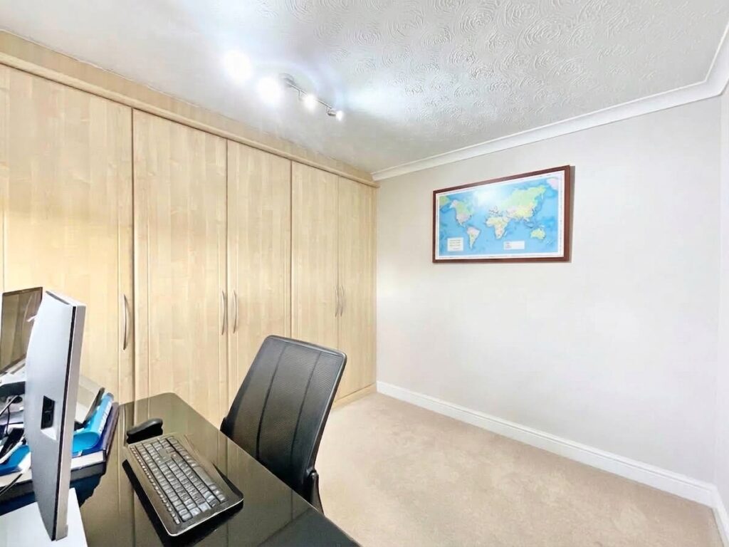 Rowley Hall Drive, Stafford, ST17
