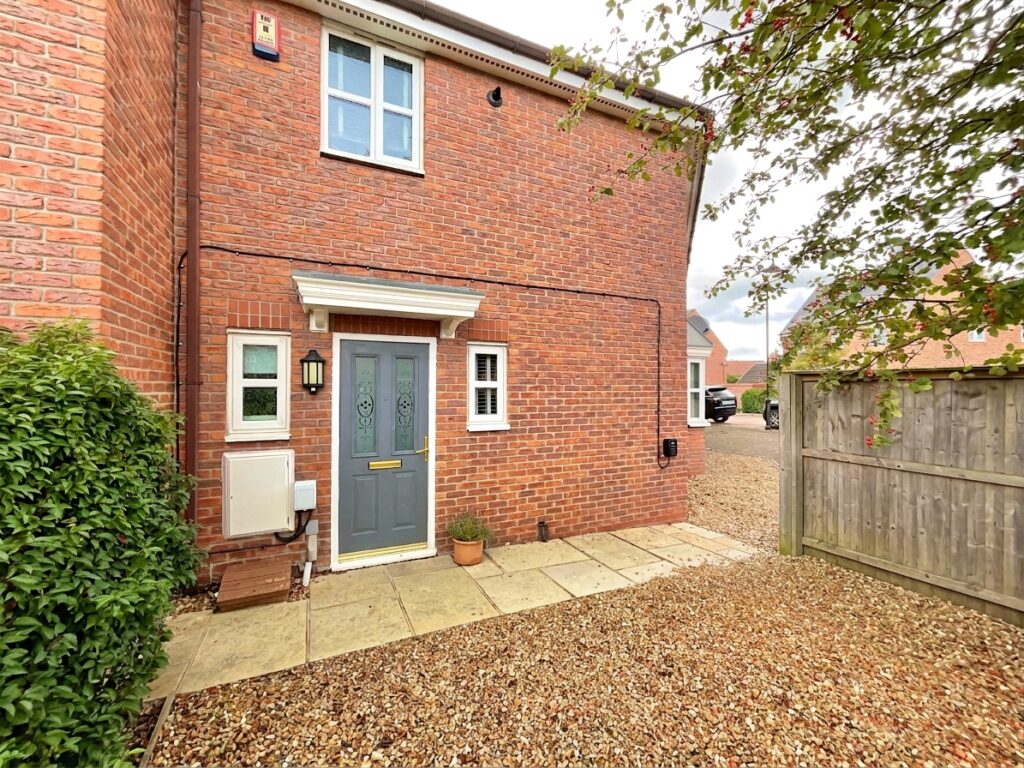 Golden Hill, Weston, CW2