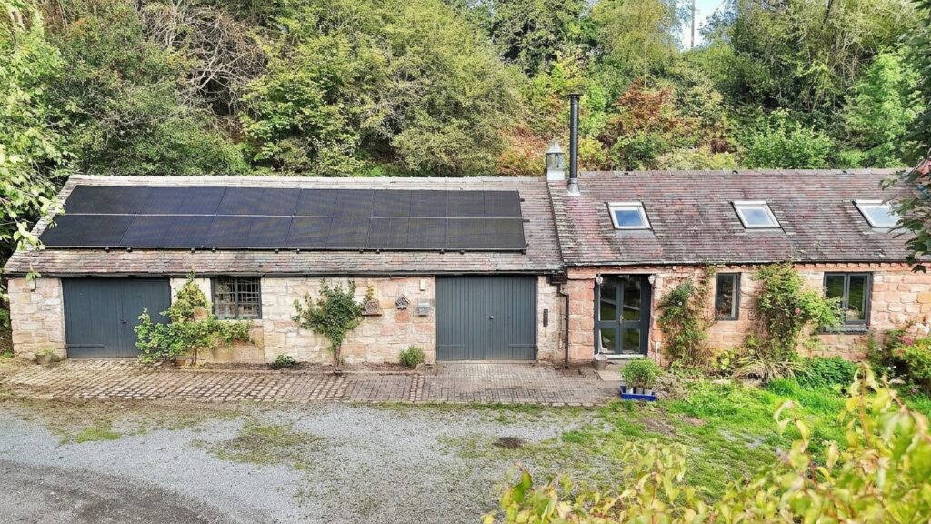 Foxt Road, Foxt, ST10