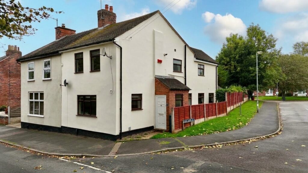 Oulton Road, Stone, ST15
