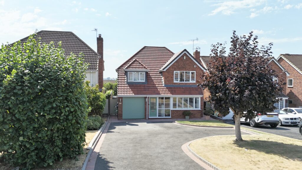 Saddler Avenue, Stone, ST15