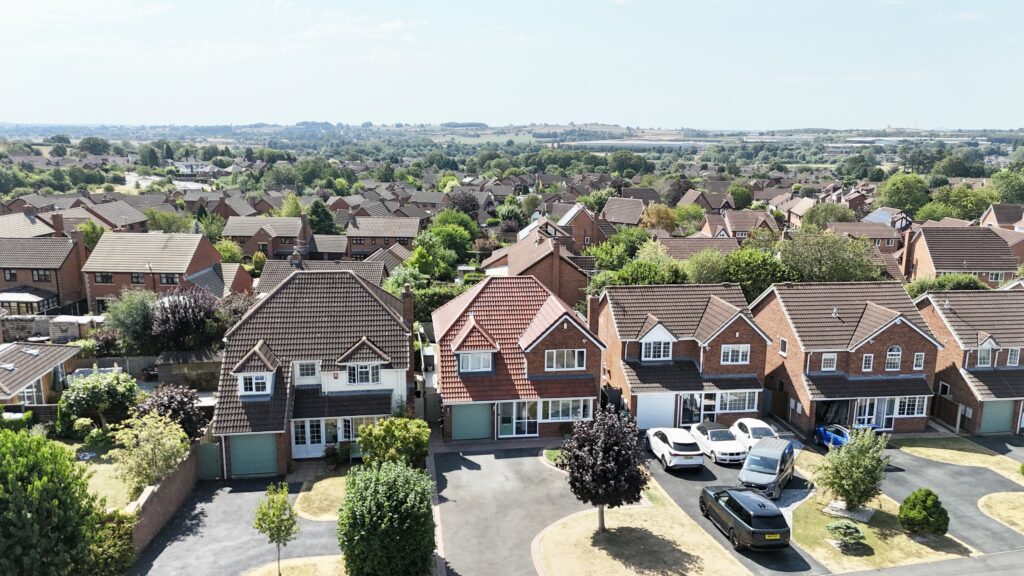 Saddler Avenue, Stone, ST15