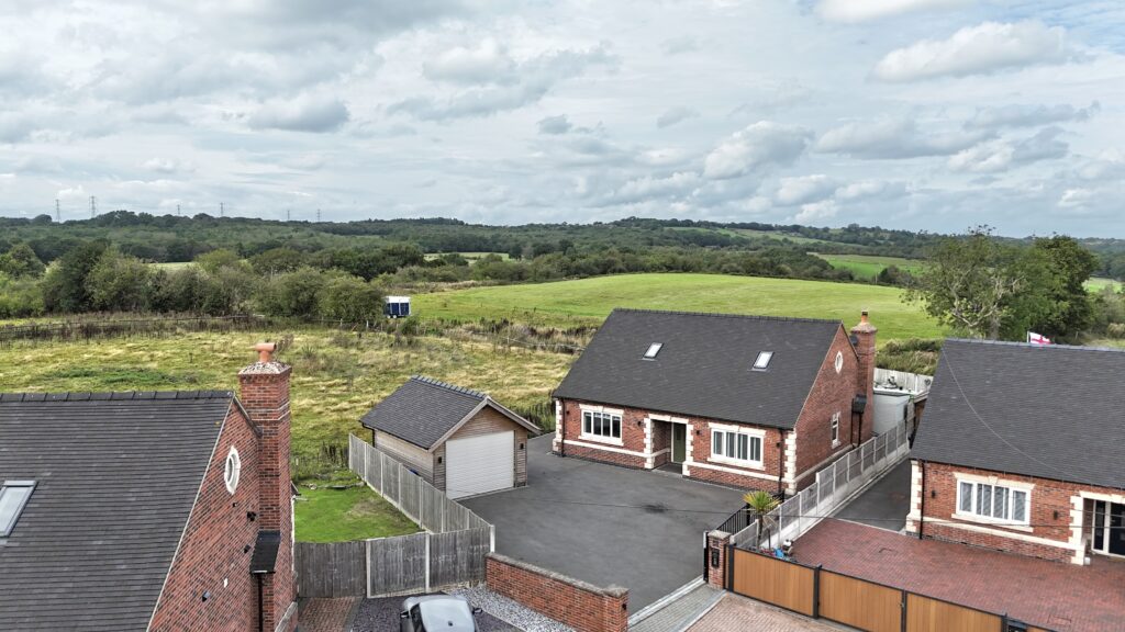 Moss Close, Dilhorne, ST10