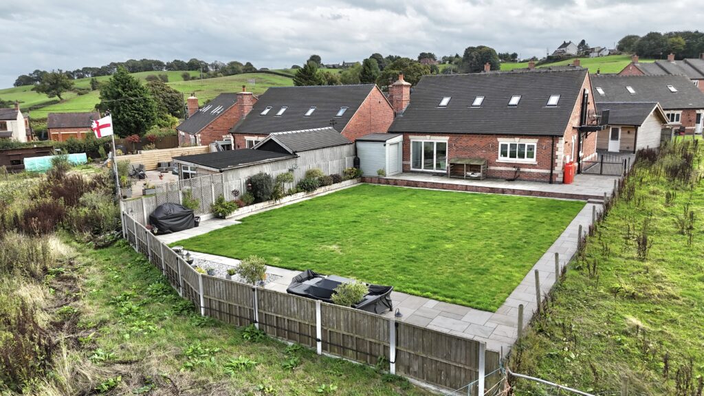 Moss Close, Dilhorne, ST10