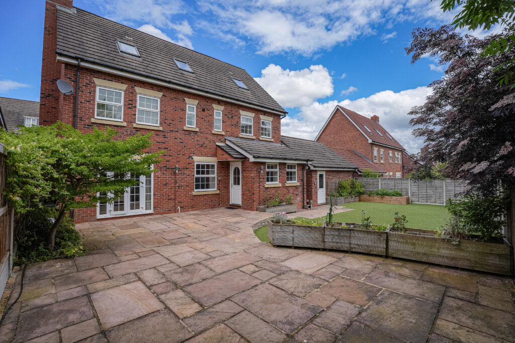 St. Augustines Drive, Weston, CW2