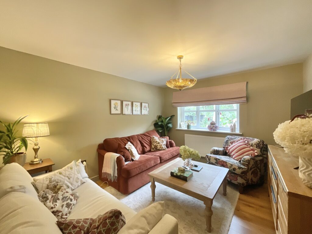 Dean Brook Drive, Bignall End, ST7
