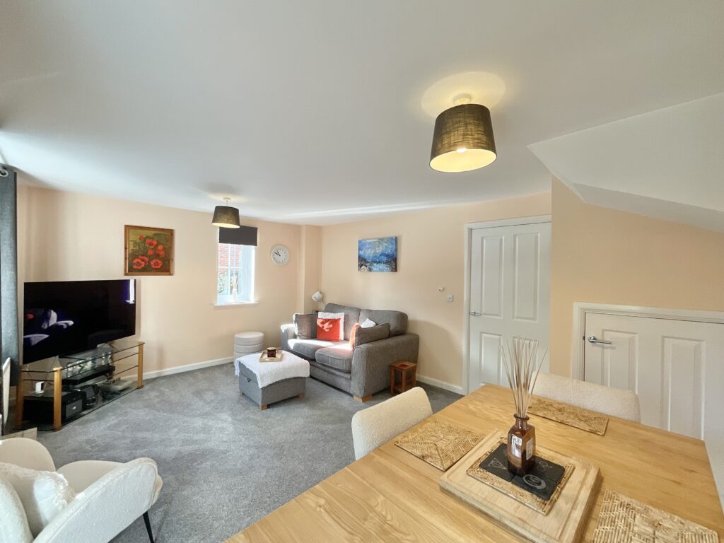 Abbey Park Way, Weston, CW2