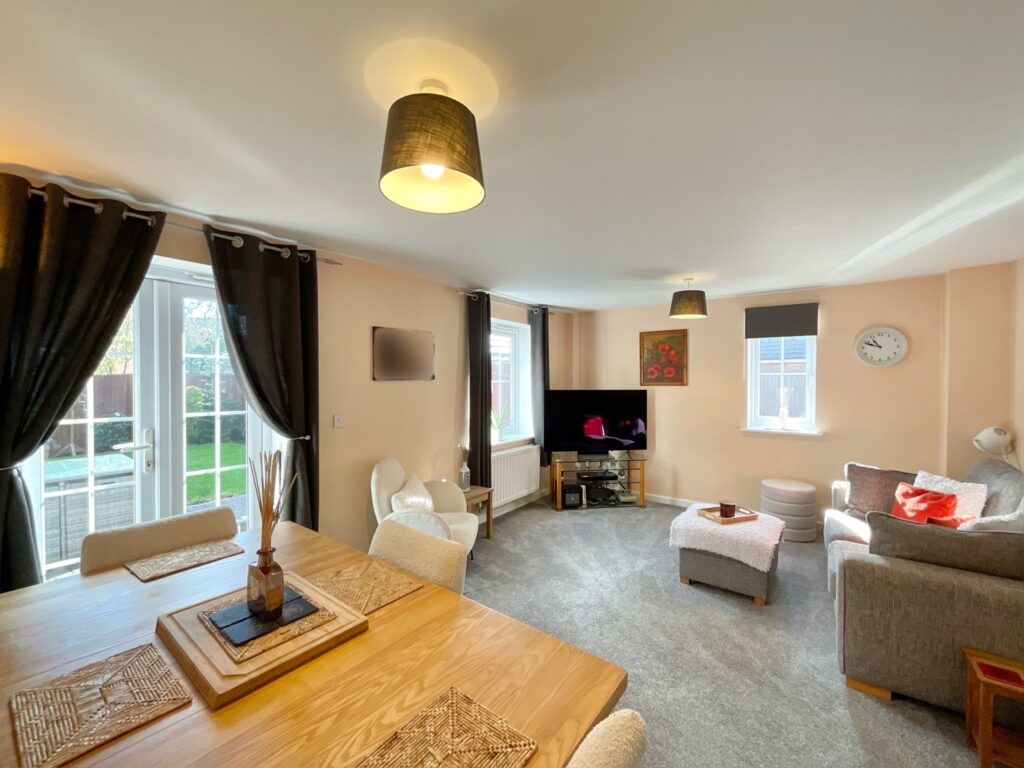 Abbey Park Way, Weston, CW2