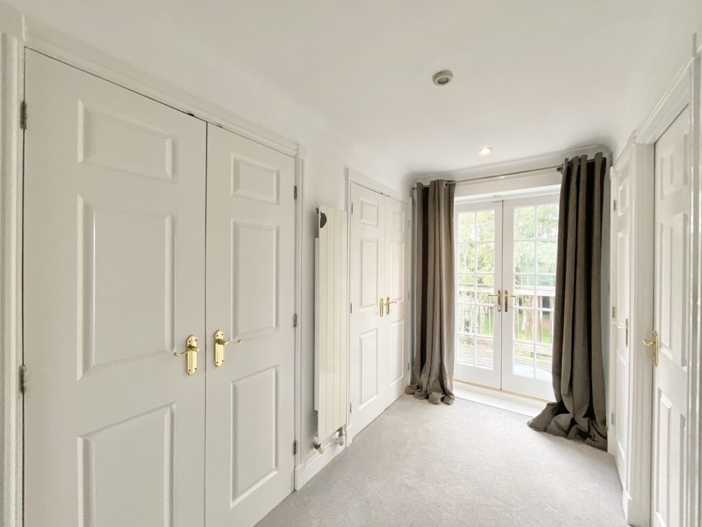 Kingswood Avenue, Weston, CW2
