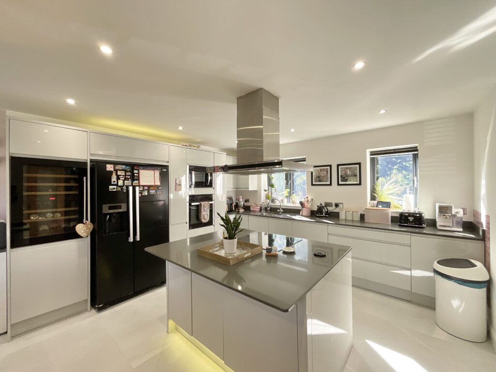 London Road, Woore, CW3