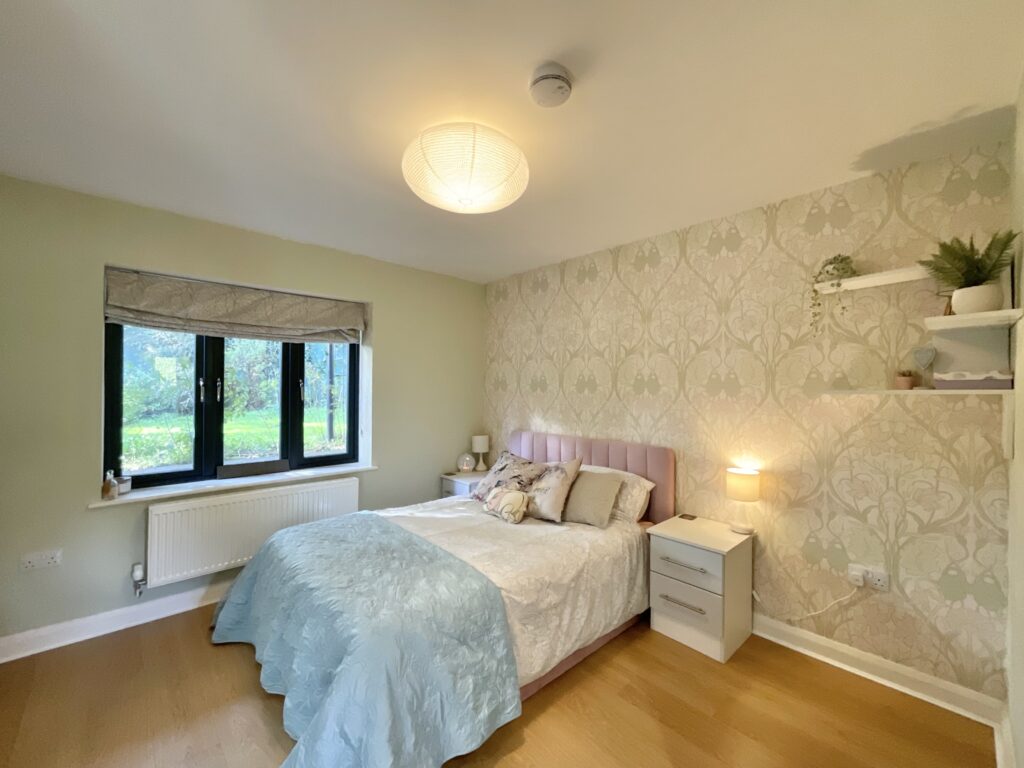 London Road, Woore, CW3