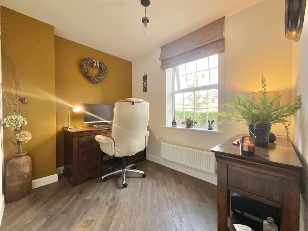 Gainsborough Drive, Henhull, CW5