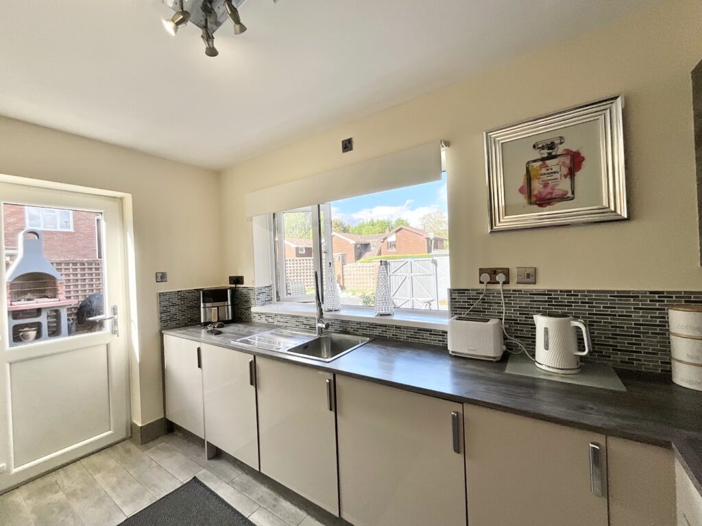Crossfield Avenue, Blythe Bridge, ST11