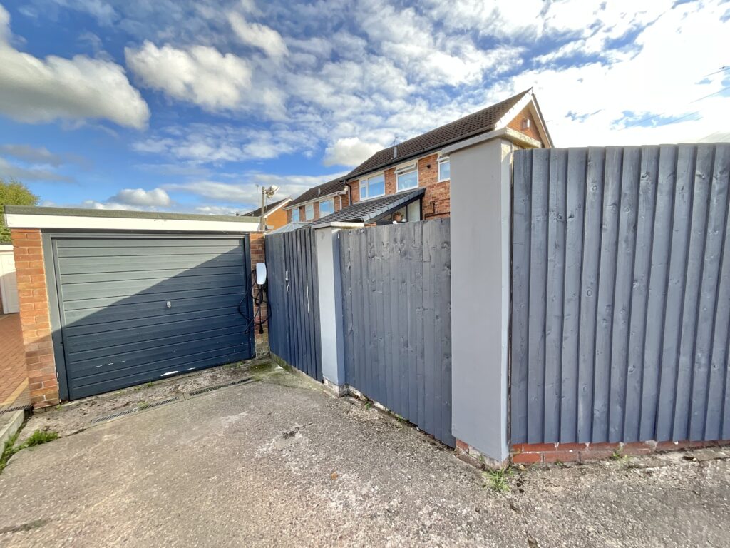 Crossfield Avenue, Blythe Bridge, ST11