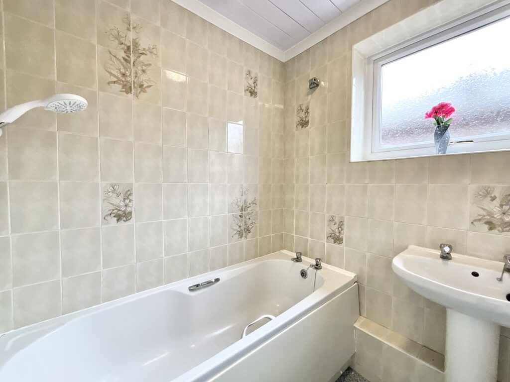 Elm Drive, Cheadle, ST10