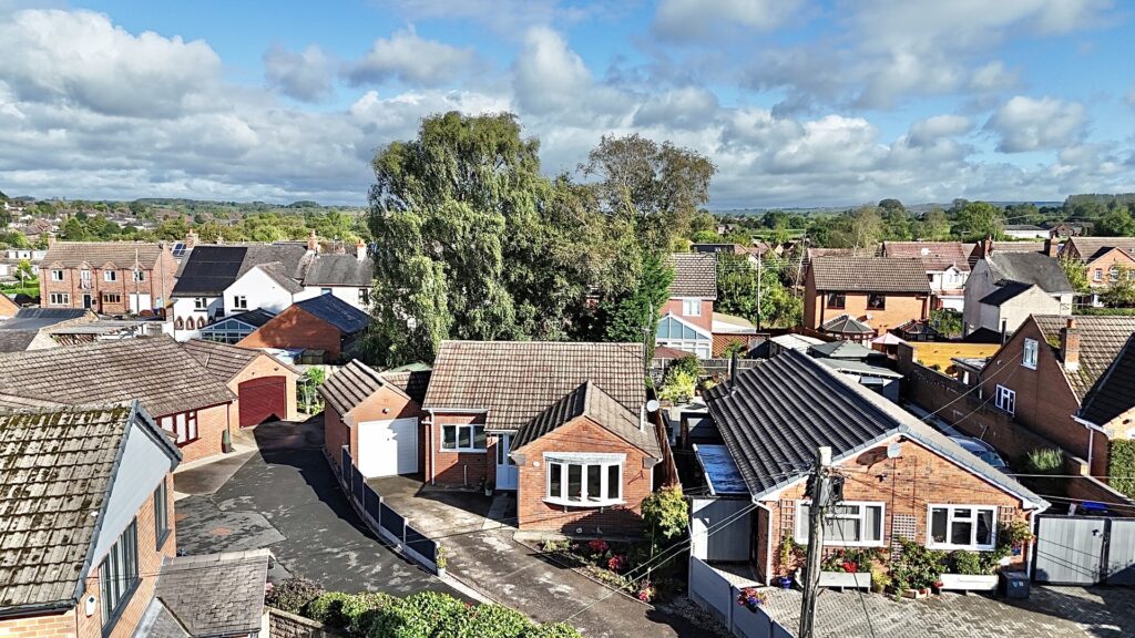 Elm Drive, Cheadle, ST10