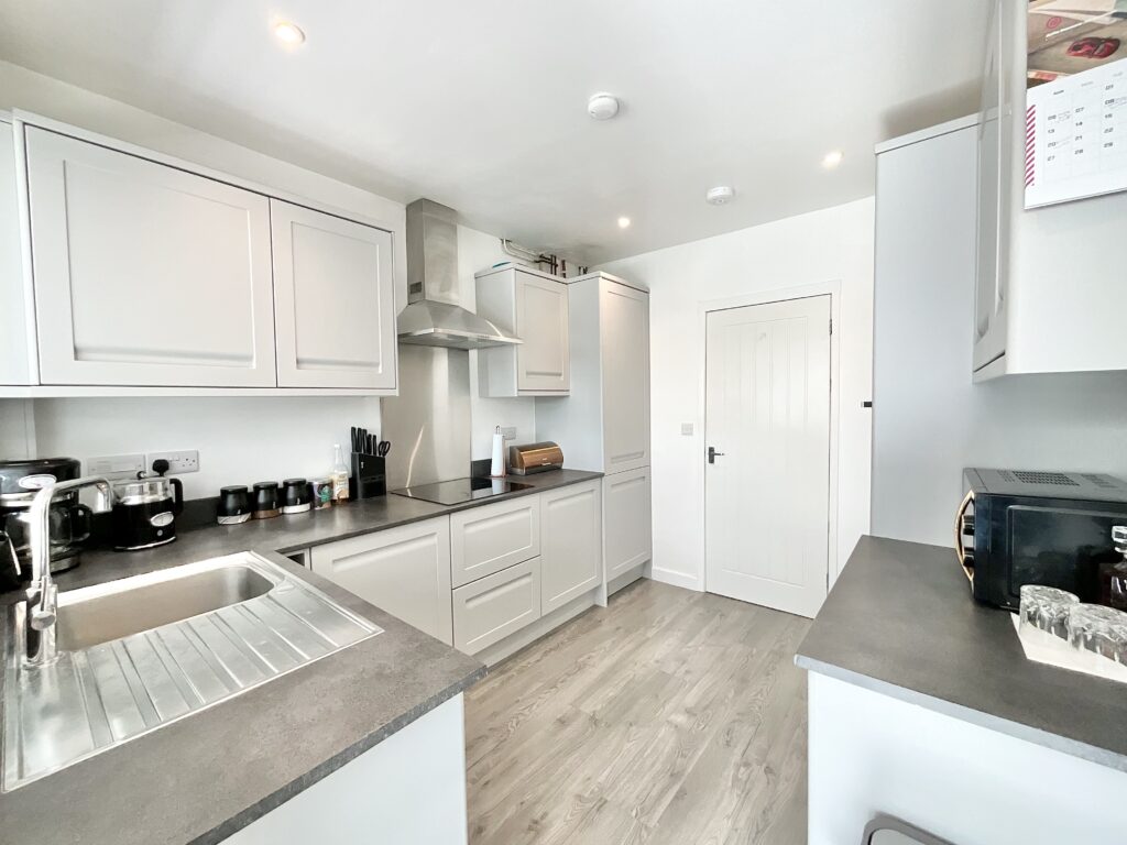 Tenford Lane, Tean, ST10