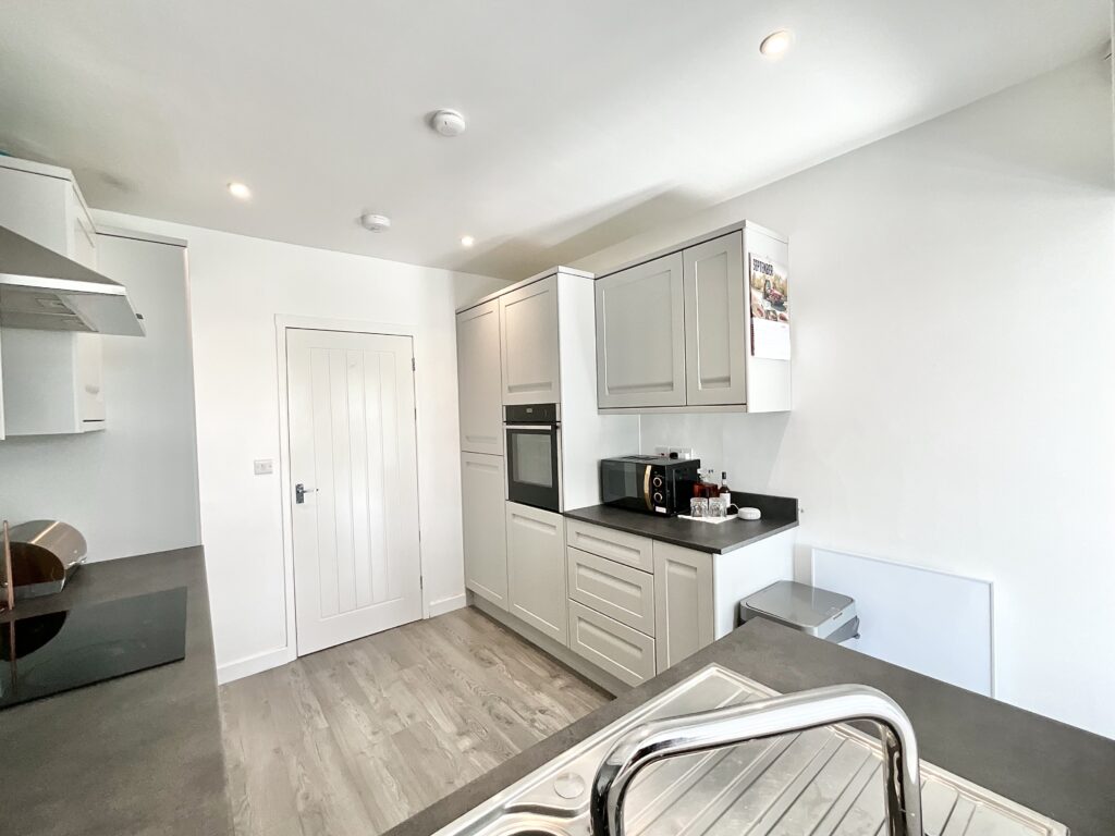 Tenford Lane, Tean, ST10