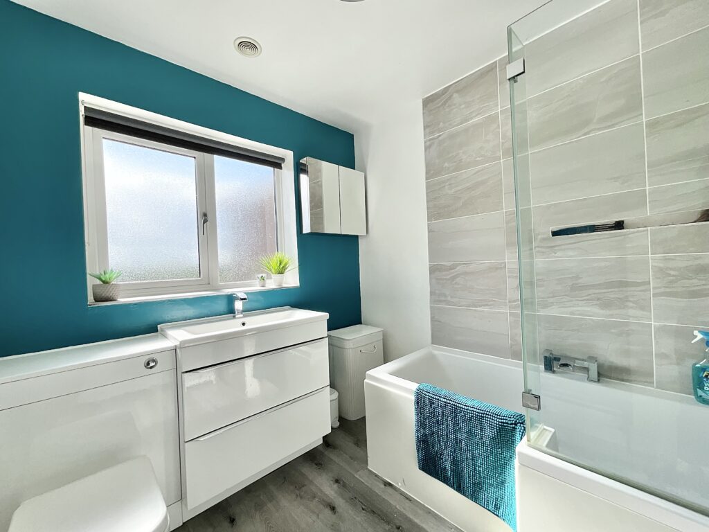 Tenford Lane, Tean, ST10