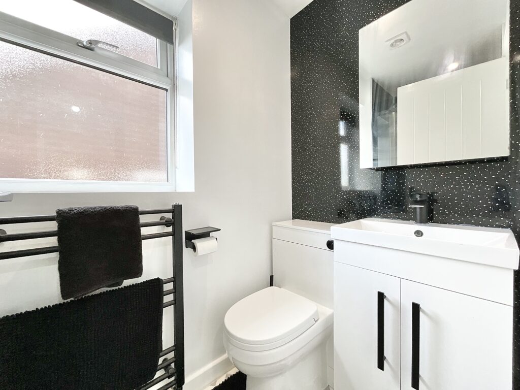 Tenford Lane, Tean, ST10