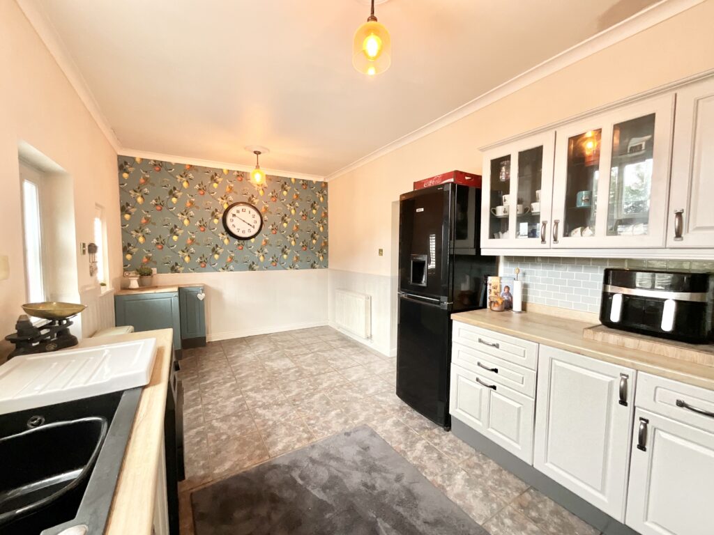 Eccleshall Road, Great Bridgeford, ST18