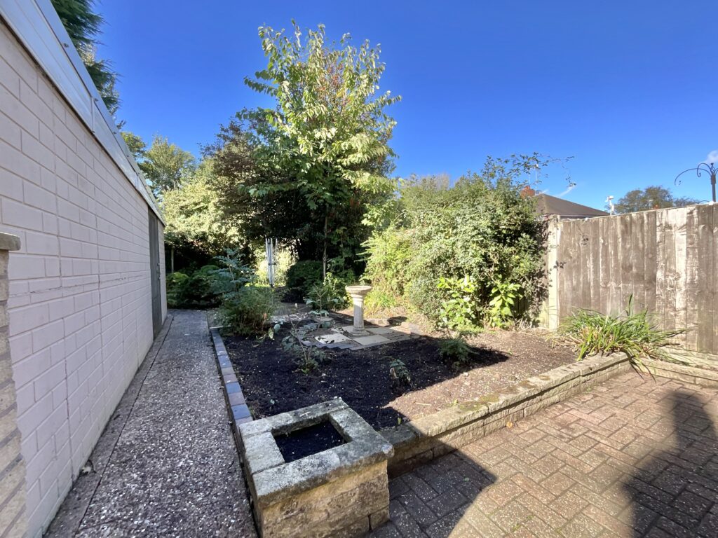 Greenacres Avenue, Blythe Bridge, ST11