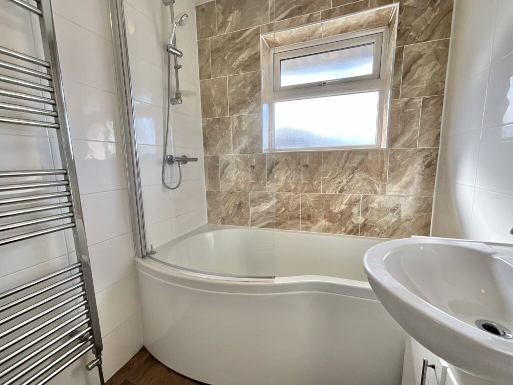Kempton Grove, Cheadle, ST10