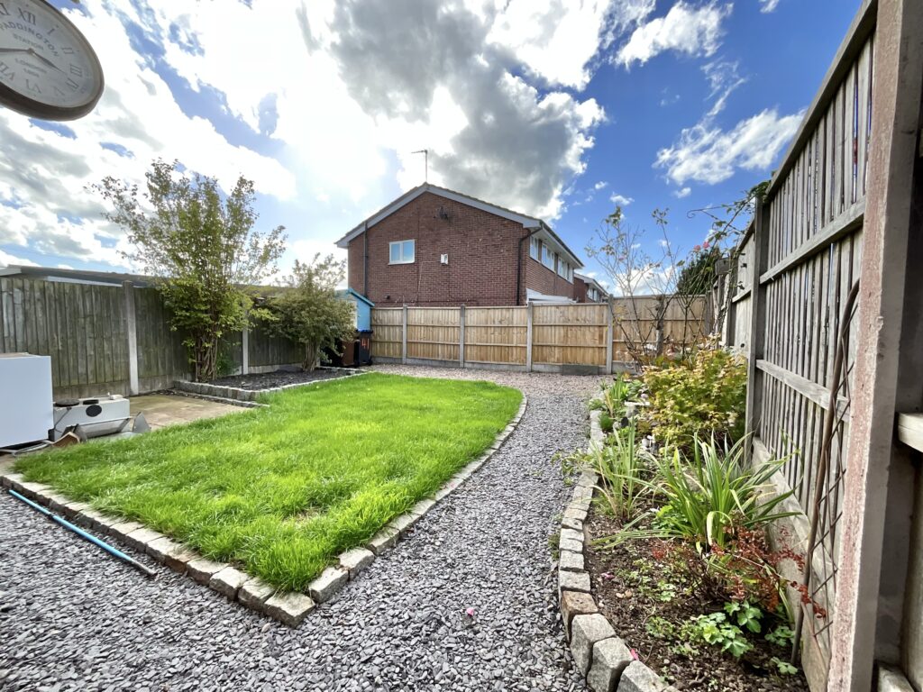 Kempton Grove, Cheadle, ST10
