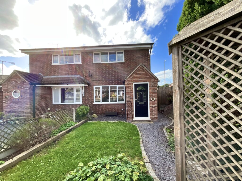 Kempton Grove, Cheadle, ST10
