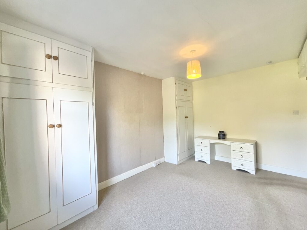 The Avenue, Cheadle, ST10
