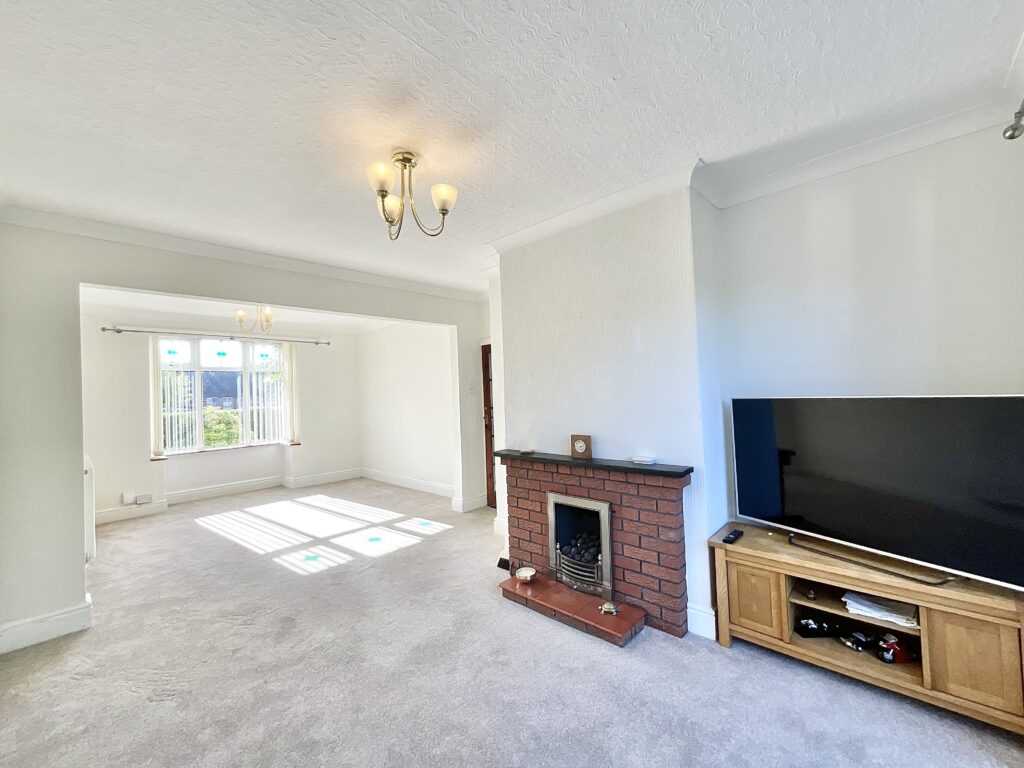 The Avenue, Cheadle, ST10