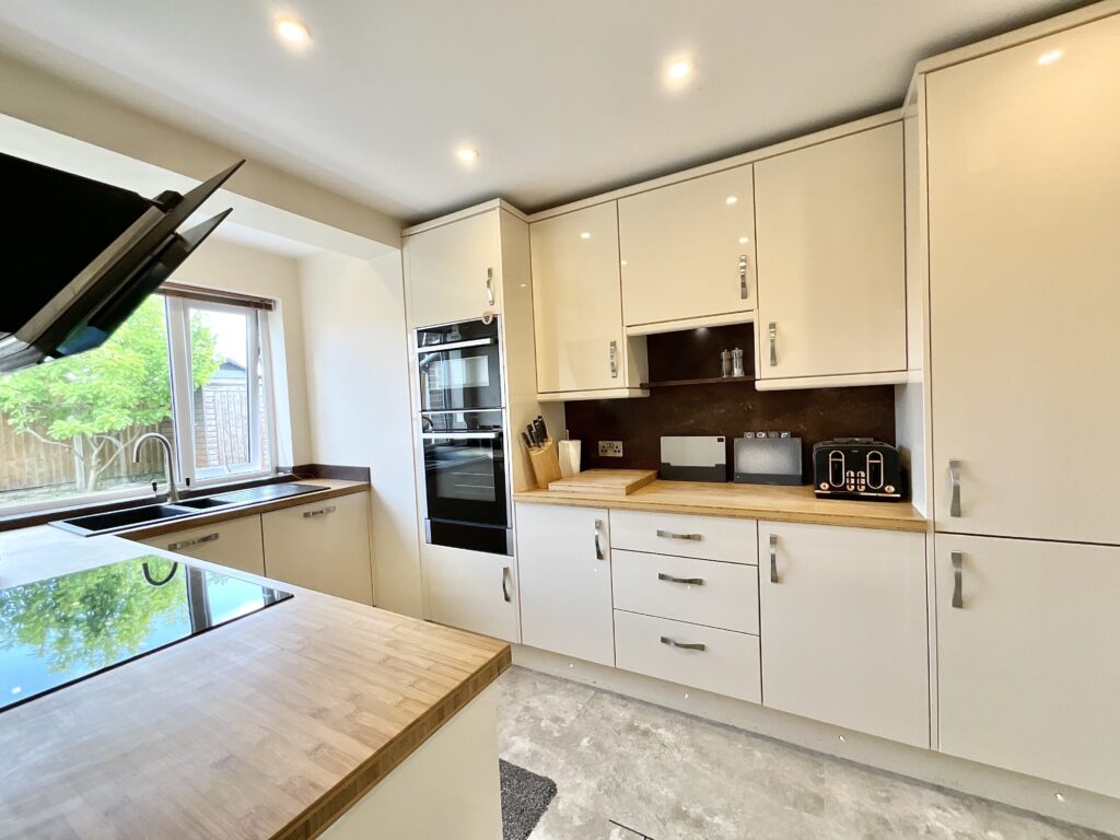 Aynsley Close, Cheadle, ST10