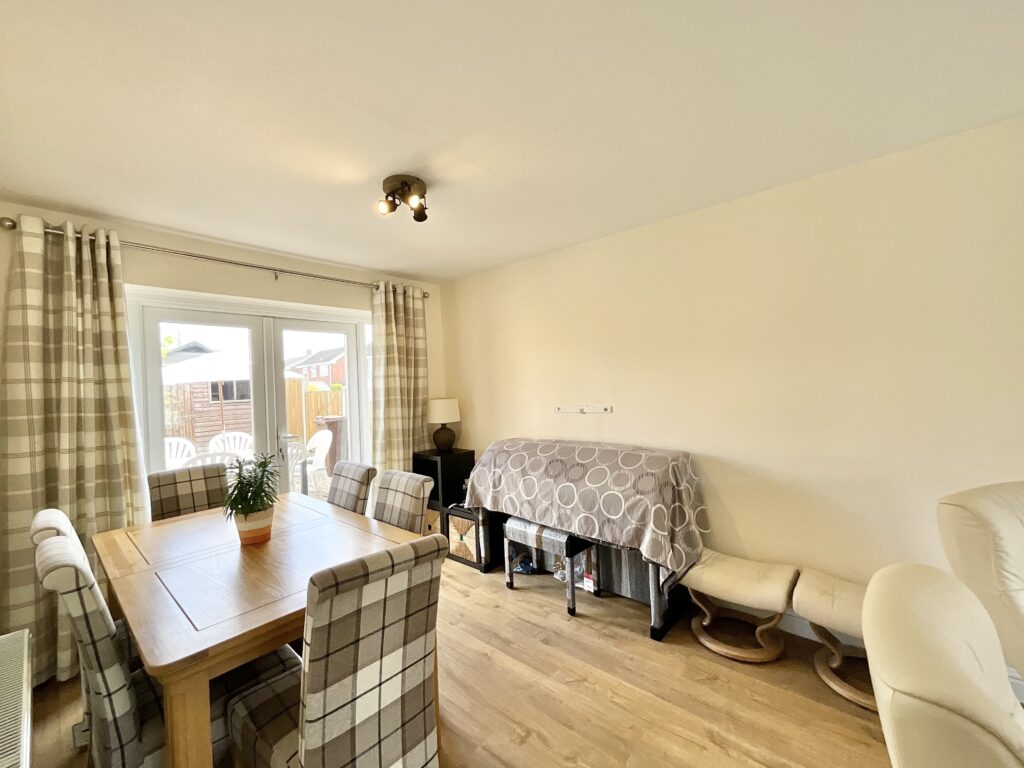 Aynsley Close, Cheadle, ST10