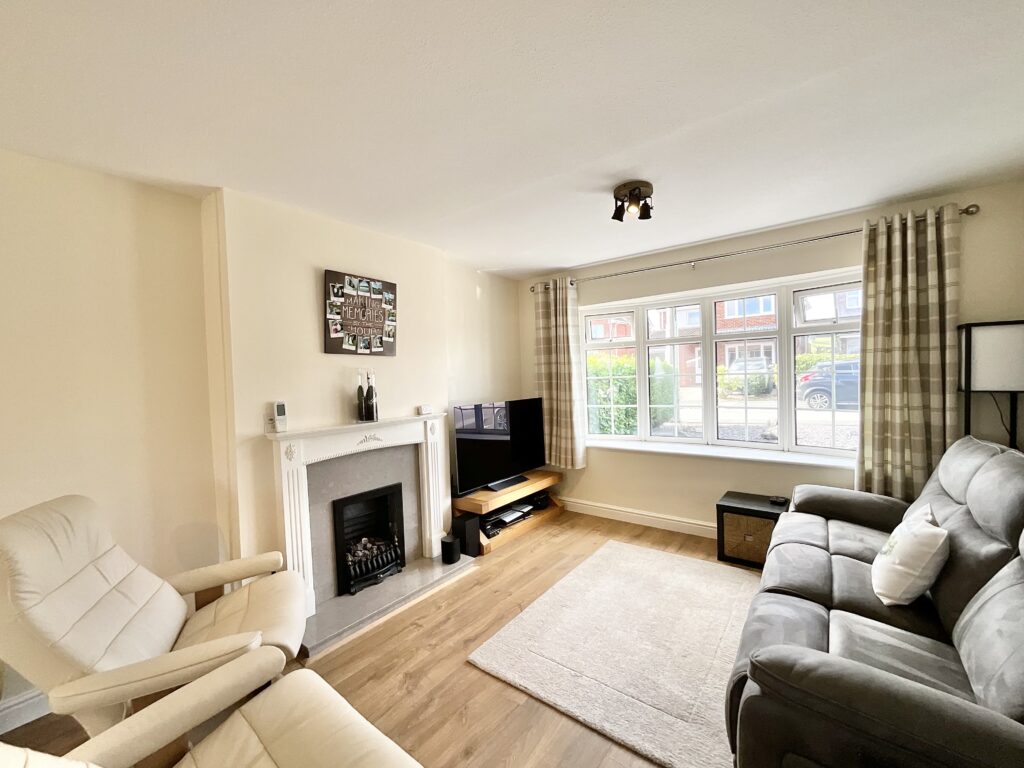 Aynsley Close, Cheadle, ST10