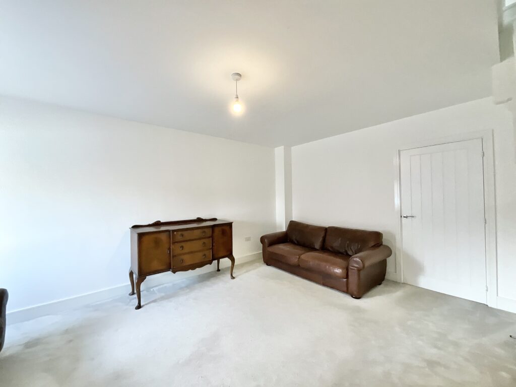 Pugin Road, Bramshall, ST14