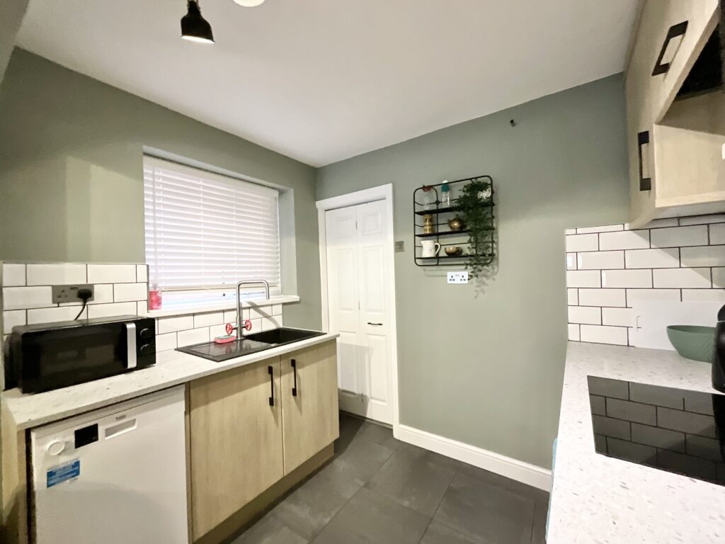 Queen Street, Cheadle, ST10