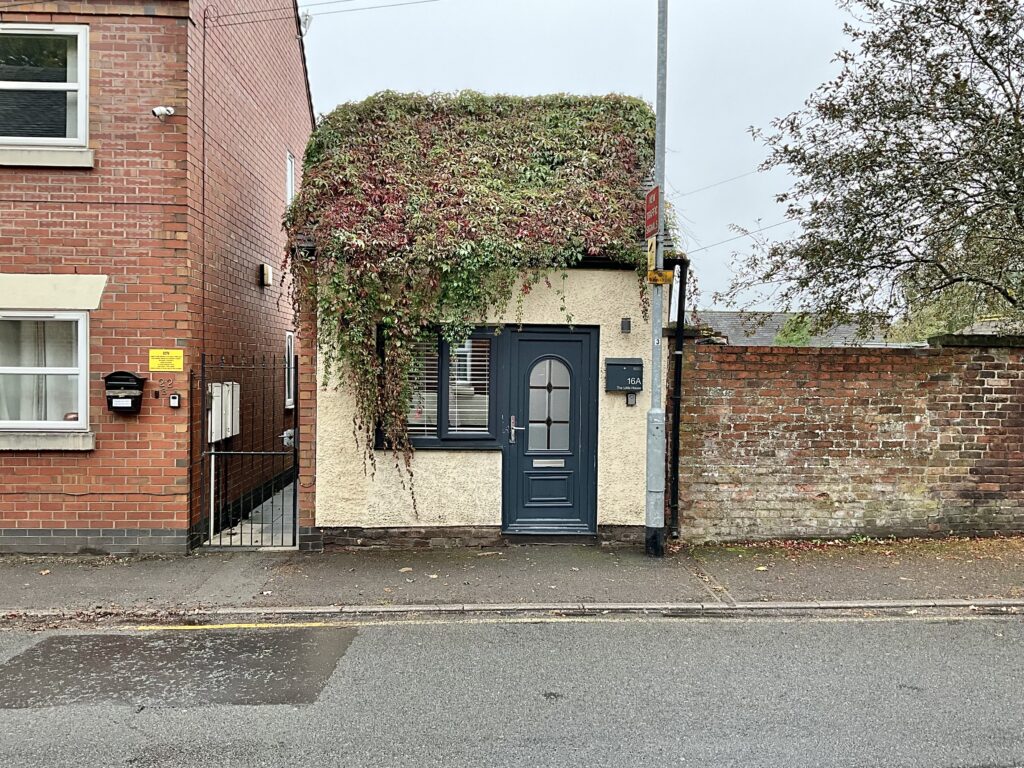 Queen Street, Cheadle, ST10