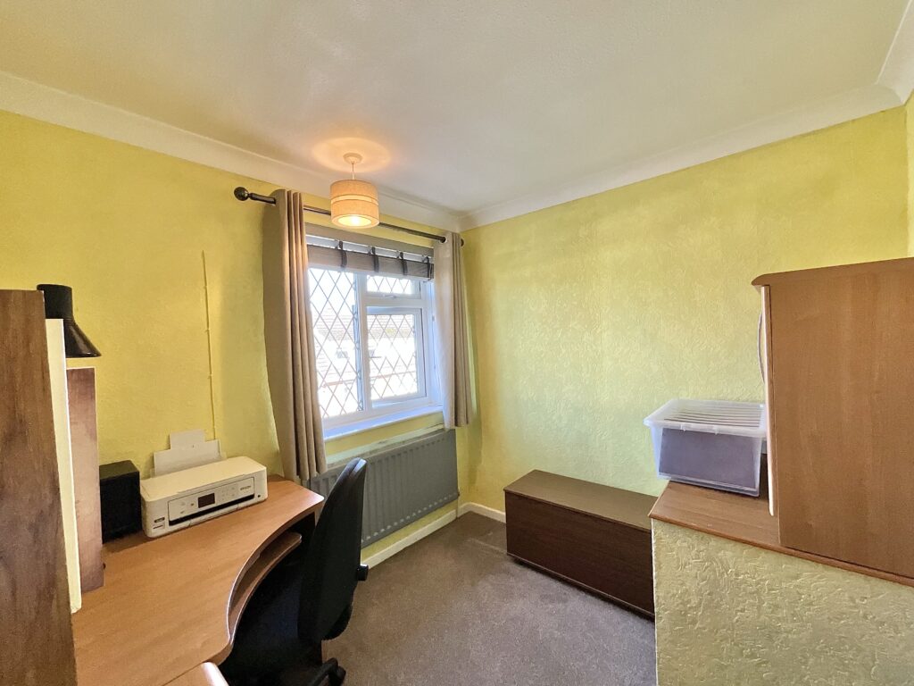 Tamar Grove, Cheadle, ST10