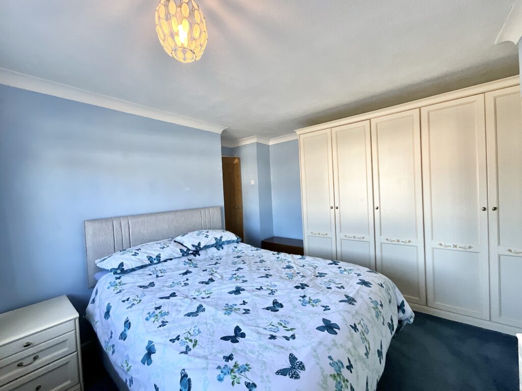 Tamar Grove, Cheadle, ST10