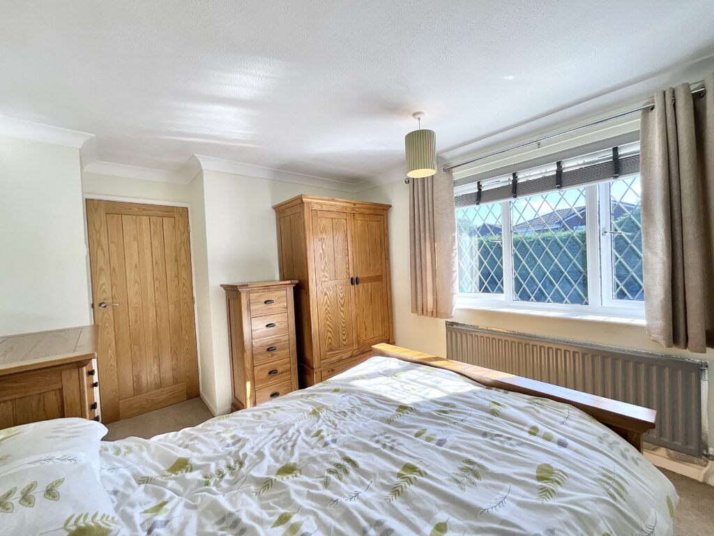 Tamar Grove, Cheadle, ST10