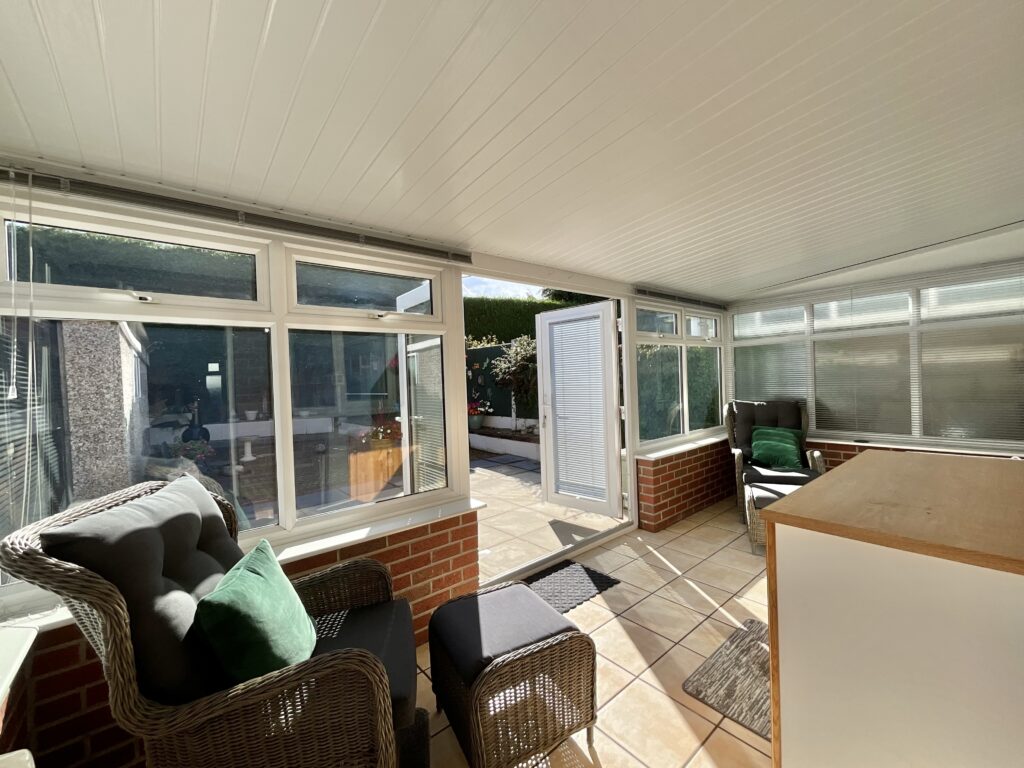 Tamar Grove, Cheadle, ST10