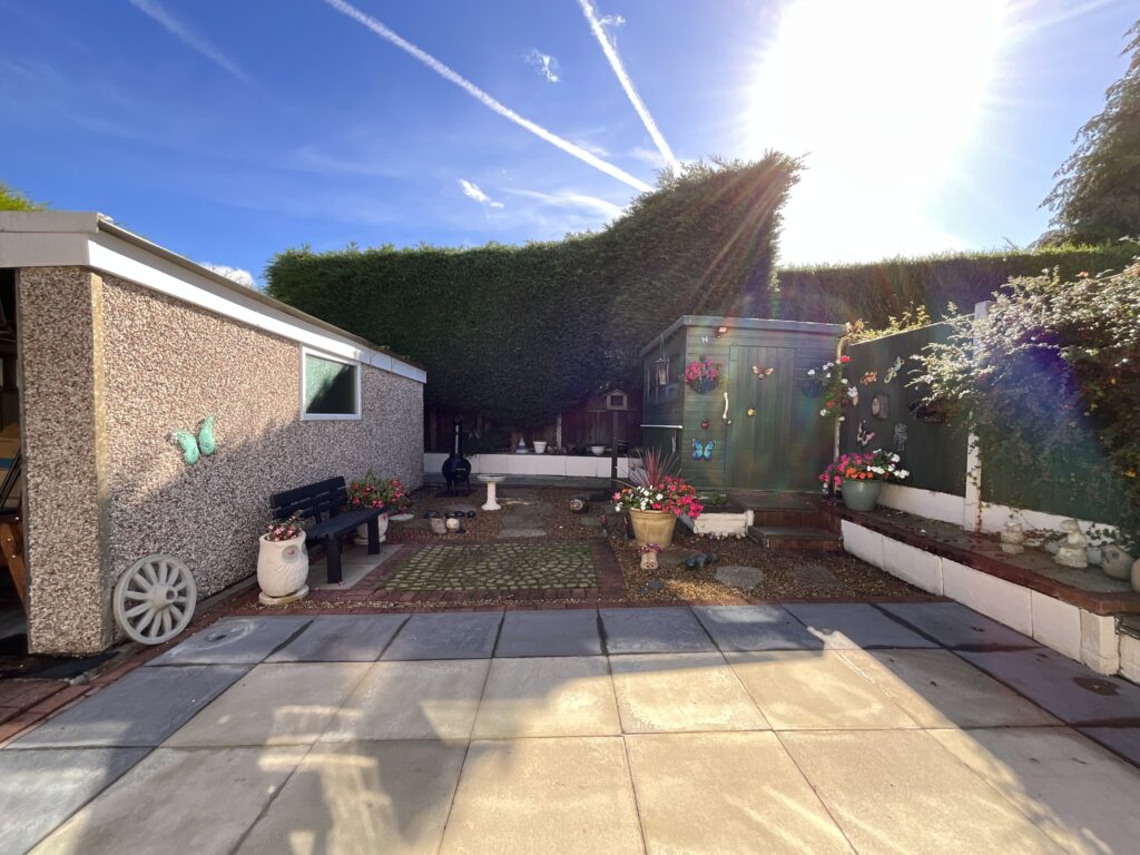 Tamar Grove, Cheadle, ST10
