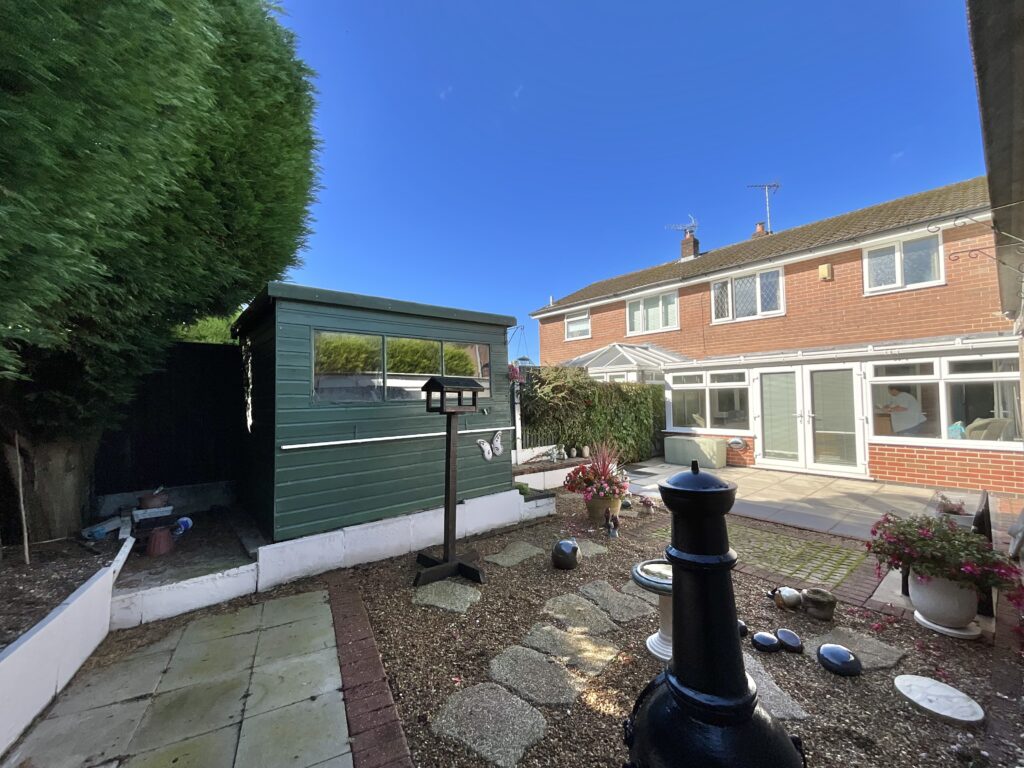 Tamar Grove, Cheadle, ST10
